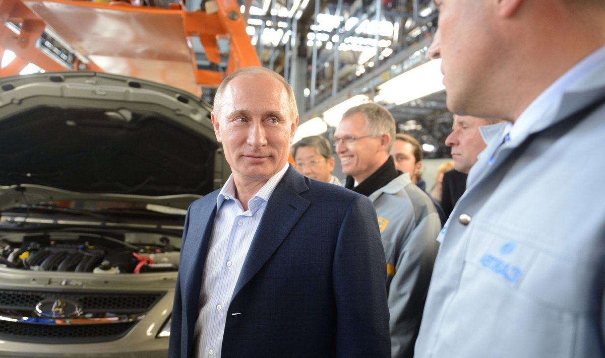 Vladimir Putin AvtoVAZi tehases