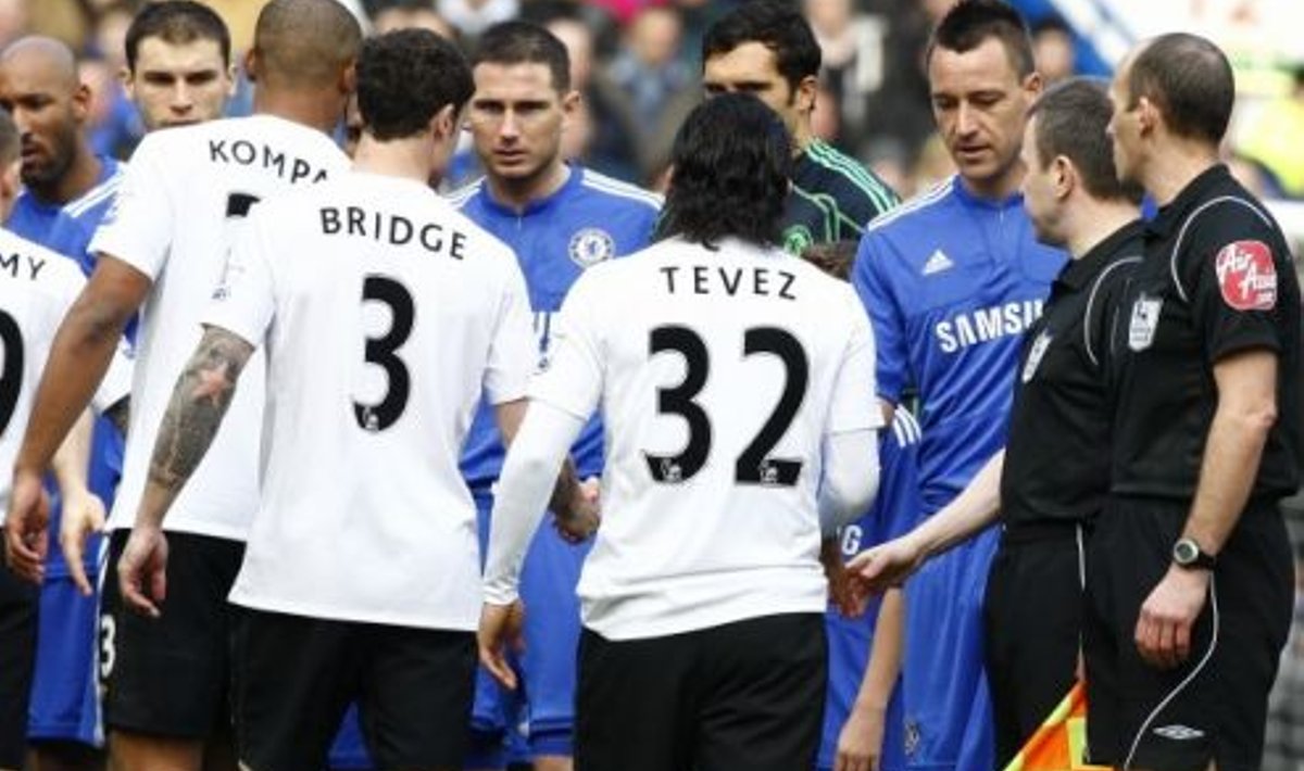 Manchester City-Chelsea mängu eelne kätlemine, jalgpall