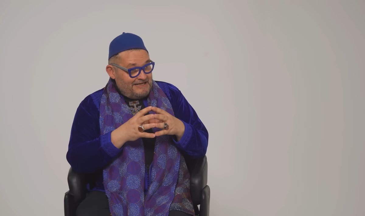 Александр Васильев