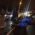 DELFI FOTOD: Lennujaama juures sai takso ja sõiduauto kokkupõrkes taksoreisija vigastada
