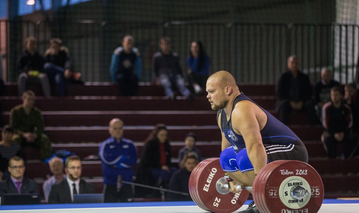 Eesti meistrivõistlustel piirdus Mart Seim rebimises 180 kiloga ja tõukamises sai kirja 235. EM-il medaliheitlusse sekkumiseks oleks vaja paarkümmend kilo rohkem.