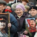 За размещение мемориальных досок Сталину высказались 62% россиян