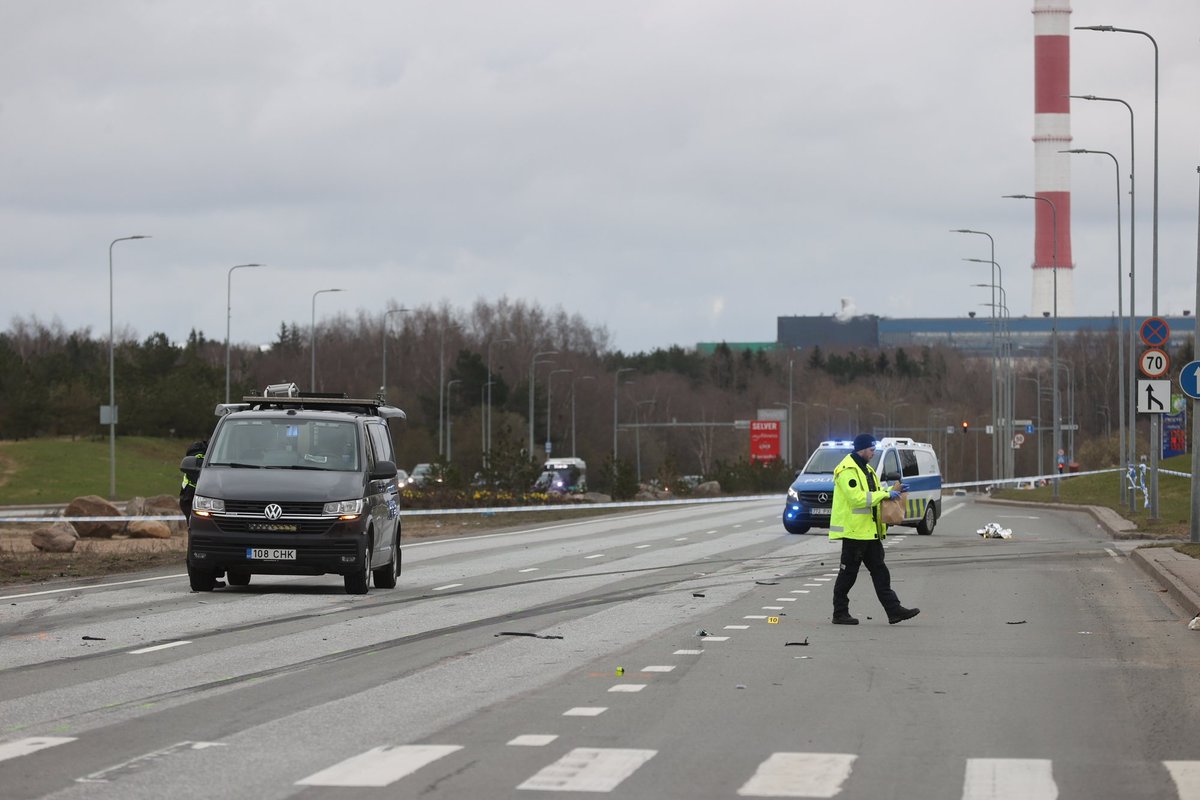 FOTOD | Laagna teel sõitis raskes joobes juht otsa 60-aastasele jalakäijale, kes hukkus sündmuskohal