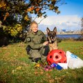 МИЛЫЕ ФОТО |  Полицейского пса проводили на пенсию