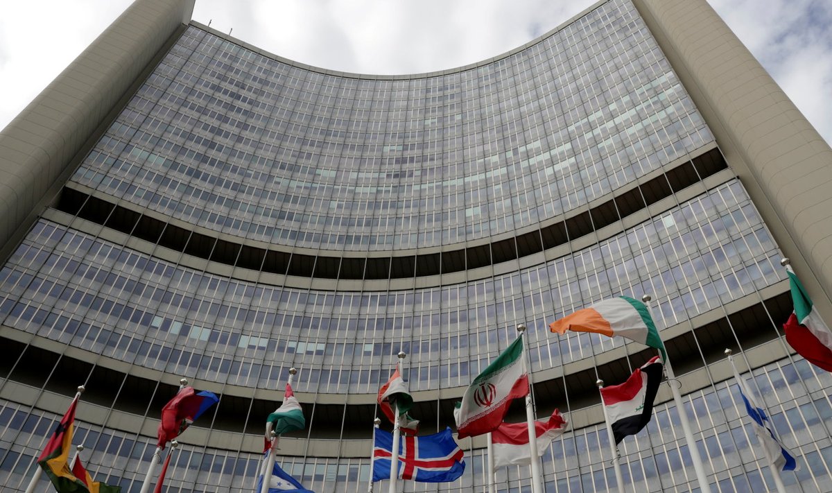 IAEA peakontor Viinis, pildil näha ka Iraani lipp
