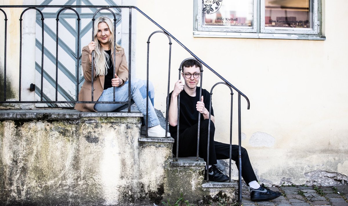 „Mul ei ole kindlat kodu, vaid elan korraga kahes riigis, mis on minu jaoks tegelikult otsekui üks riik,“ ütleb Kelli Piksar. Reijo Roosi sõnul pole kahes linnas korraga elamises midagi erilist.