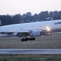 VIDEO: Germanwingsi lennukatastroofi 44 ohvri säilmed toodi koju Saksamaale
