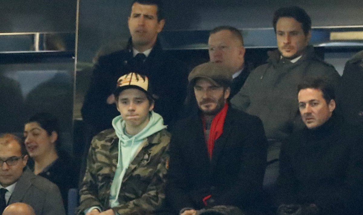 David Beckham koos pojaga Chelsea VIP-loožis.