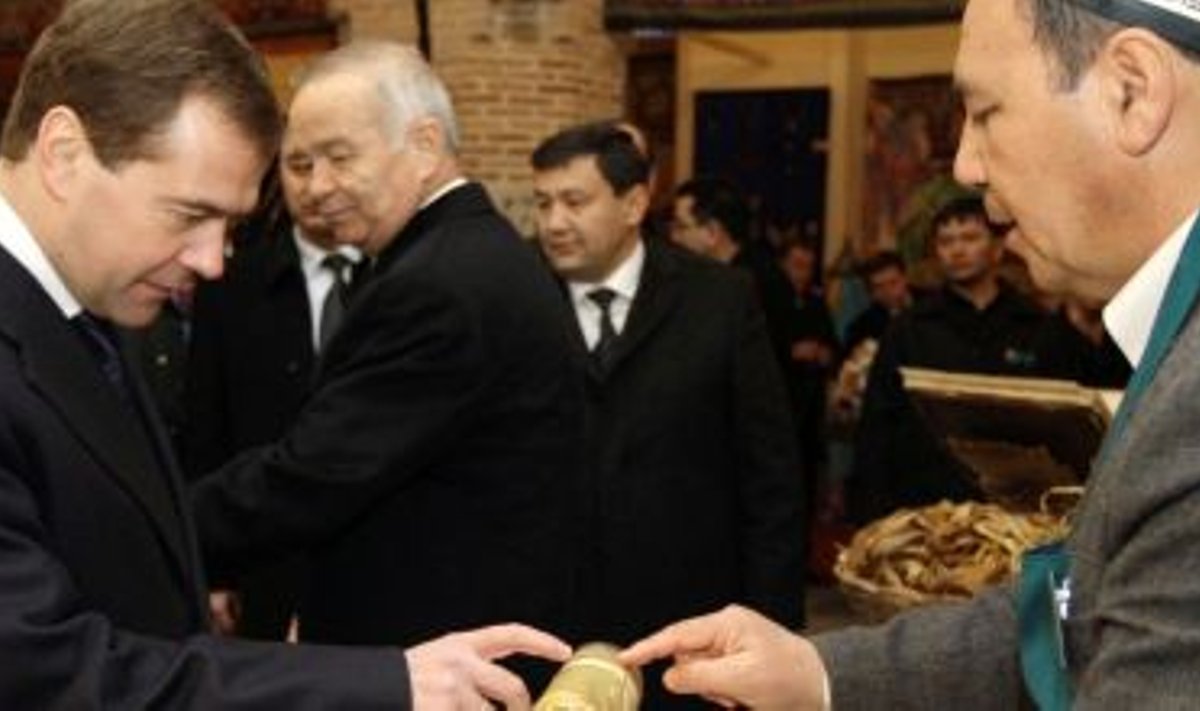 Vene president Dmitri Medvedev Samarkandi basaaril