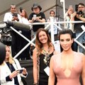 Kuidas võib Kardashian rasedana midagi SELLIST kanda?!