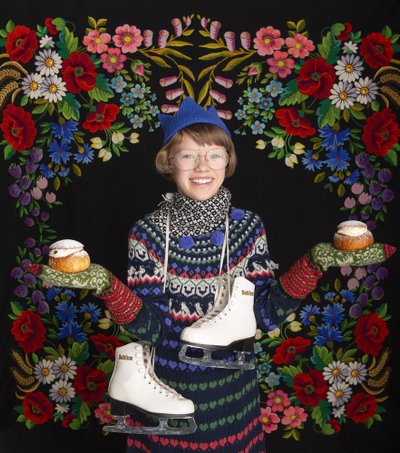 Frida: kleit – Benetton, kroon – Bibi Nayala