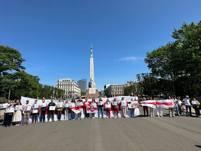 Акции прошли по всему миру. Рига, Латвия