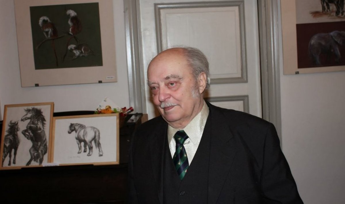 Sándor Stern 2009. aastal Nõmme muuseumis tema 85. sünnipäeva puhul toimunud näituse avamisel.