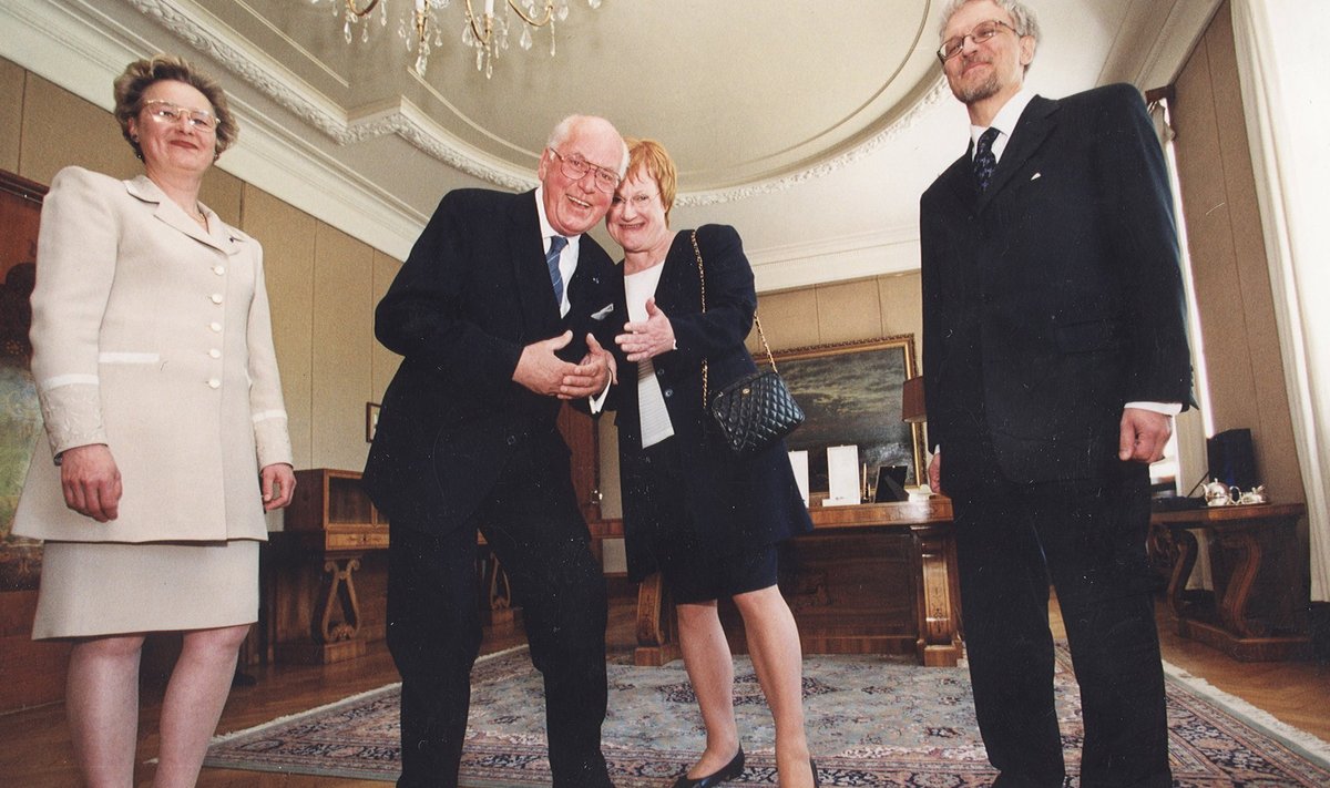 RÄÄKIS SOOME KEELT VABALT: Lennart Meri koos Soome toonase presidendi Tarja Haloneniga.