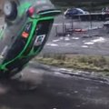 KARM VIDEO | Ford Fiesta WRC-auto maandus Walesi rallil esiotsa peale ning käis üle katuse