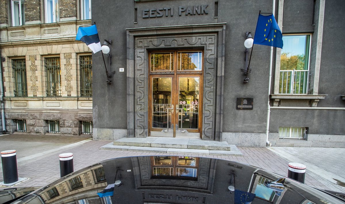 Eesti Panga sõltumatus päevapoliitikast on Eesti-sisestes küsimustes küllalt hästi seadusega tagatud, nõukogu koosseis seda eriti ohustada ei saa.