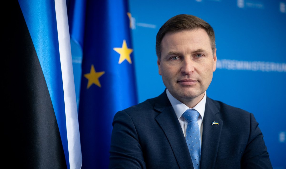 Kaitseminister Hanno Pevkur ütleb, et kui väike Eesti suudab Ukrainat nii palju toetada, siis peavad teisedki suutma, sest Ukraina sõdib meie kõigi väärtuste eest. 