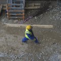 Eesti ehitaja on nõus välismaal töötama orja palga eest