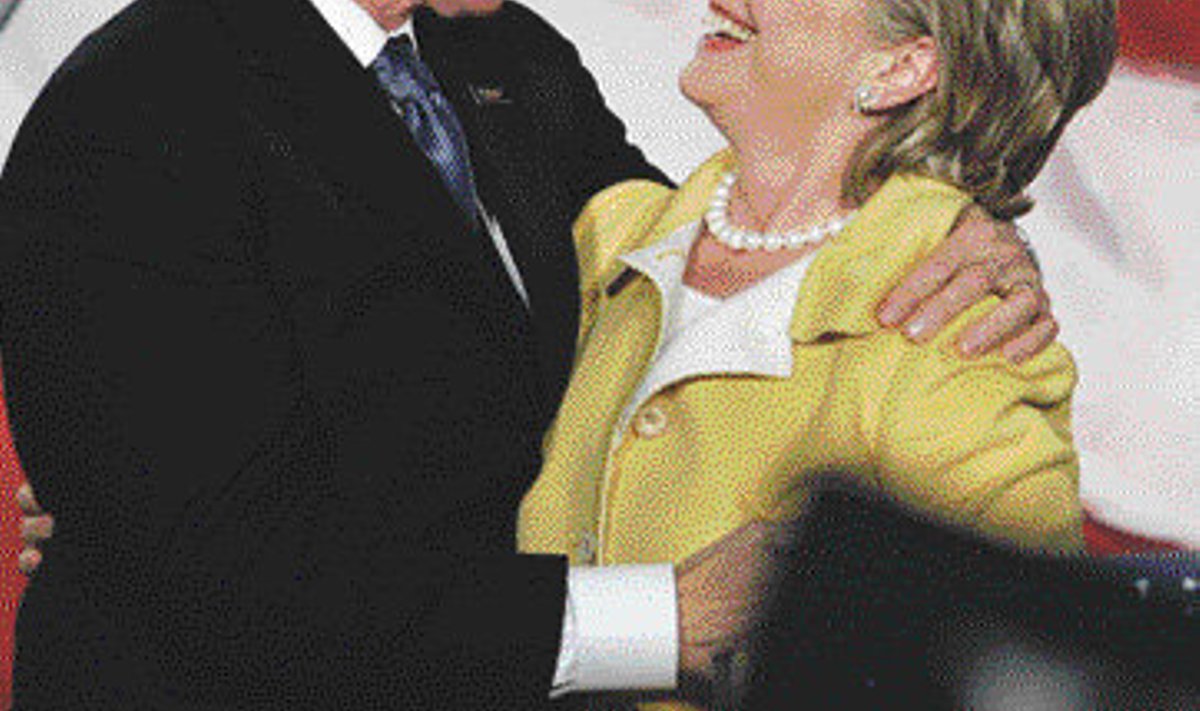 Bill Clinton sai Jeltsiniga hästi läbi, abikaasa üritab Putin-Medvedevi tandemiga sama taktikat.