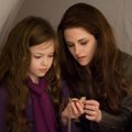 Aeg lendab! Videviku filmide staari Kristen Stewarti tegelase Bella tütar Renesmee on kasvanud imekauniks nooreks neiuks