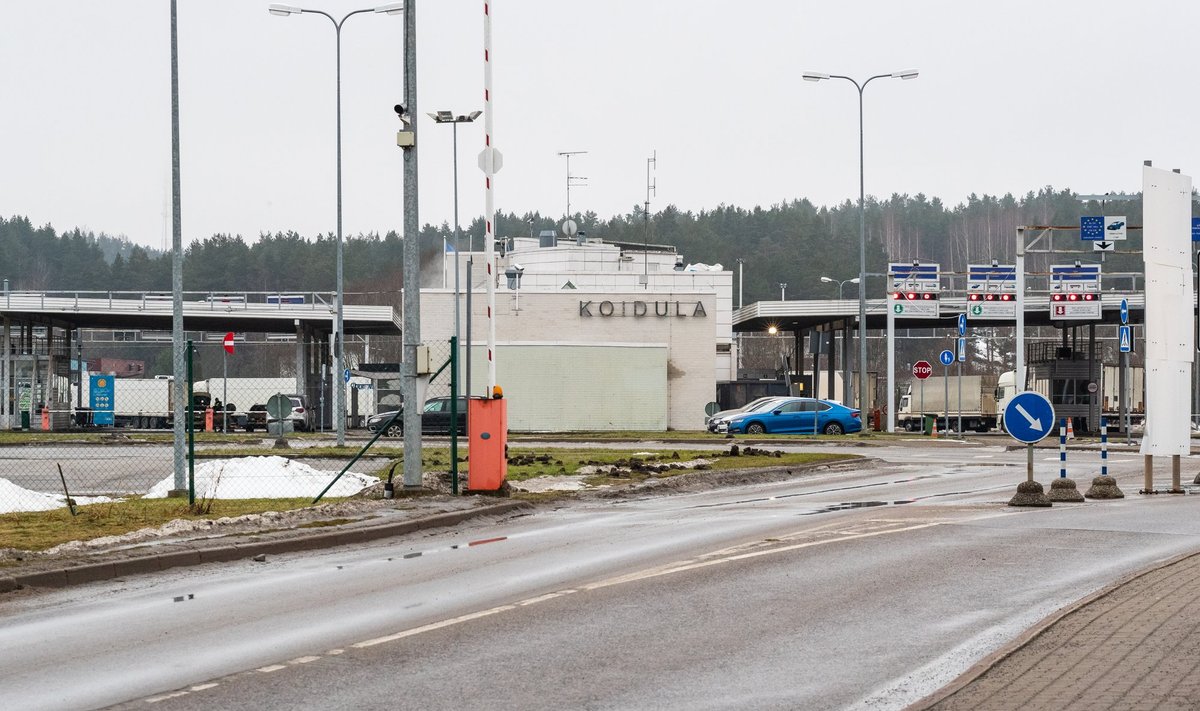 Koidula piiripunktis on veoautode üle Venemaa piiri pääsemine taastunud.