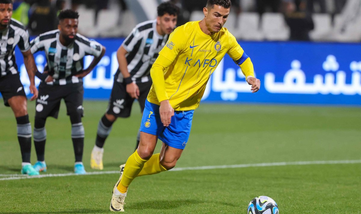 Cristiano Ronaldo avas mänguskoori penaltist