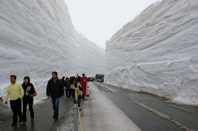 2006 oli eriti lumerohke: 19 meetrit lumemüüri.