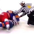 VIDEO: Kõva andmine! Eesti hokimängija kakles endise NHL-i staariga