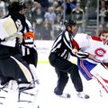 ВИДЕО: Клюшки в сторону! Вратарь НХЛ вызывает коллегу на кулачный бой