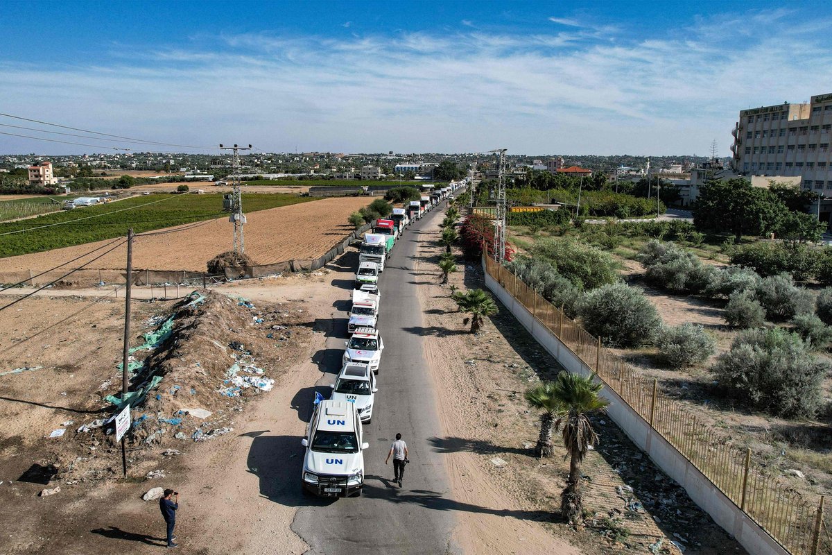Egiptul a deschis un punct de trecere a frontierei pentru a permite unui convoi umanitar de 20 de camioane să intre în Gaza