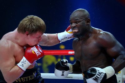 Russian boxer Povetkin wins WBC silver heavyweight title