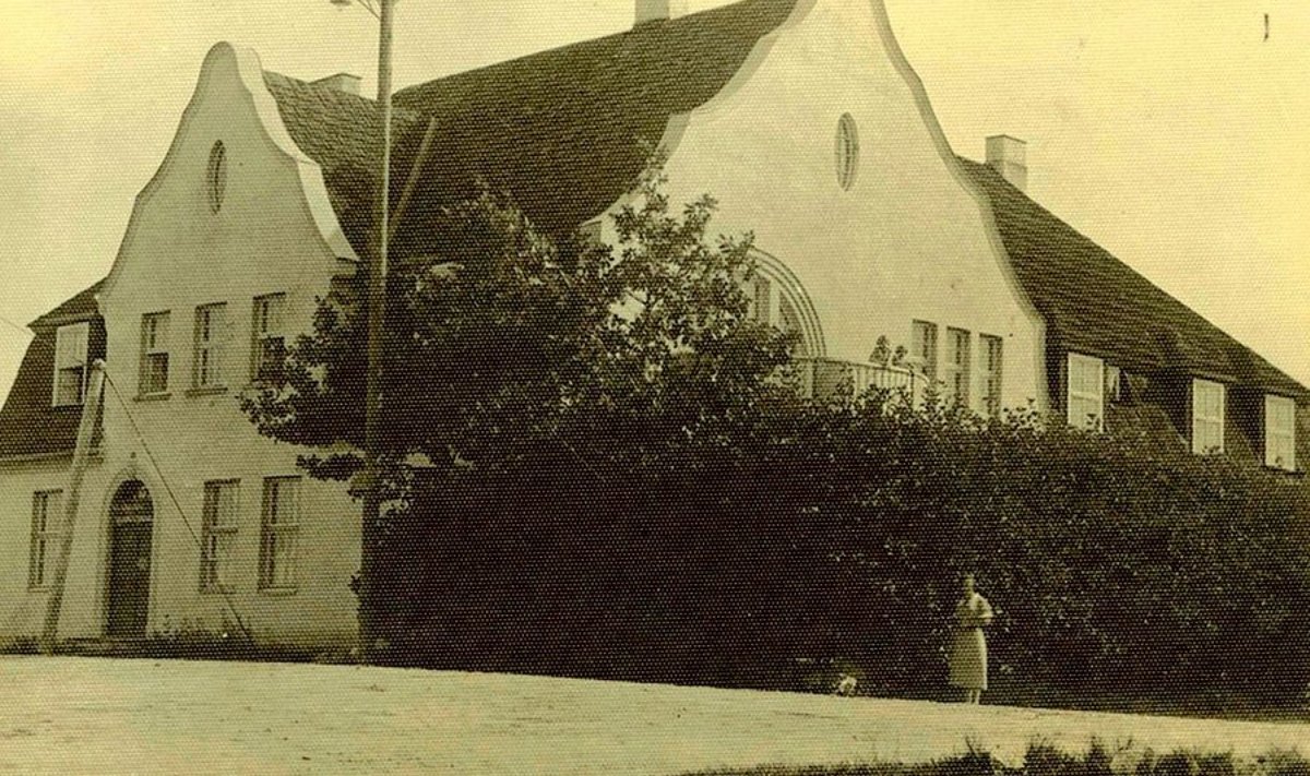 Autori vanavanemate maja Alūksnes, kus II maailmasõjani töötas eesti kool.