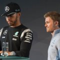 Mercedes lasi Hamiltoni ja Rosbergi keti otsast lahti