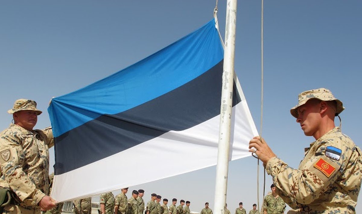 Eesti lipp langetati Afganistanis Helmandi provintsis Camp Bastionis endisel Camp Krati territooriumil 5. juunil 2014.