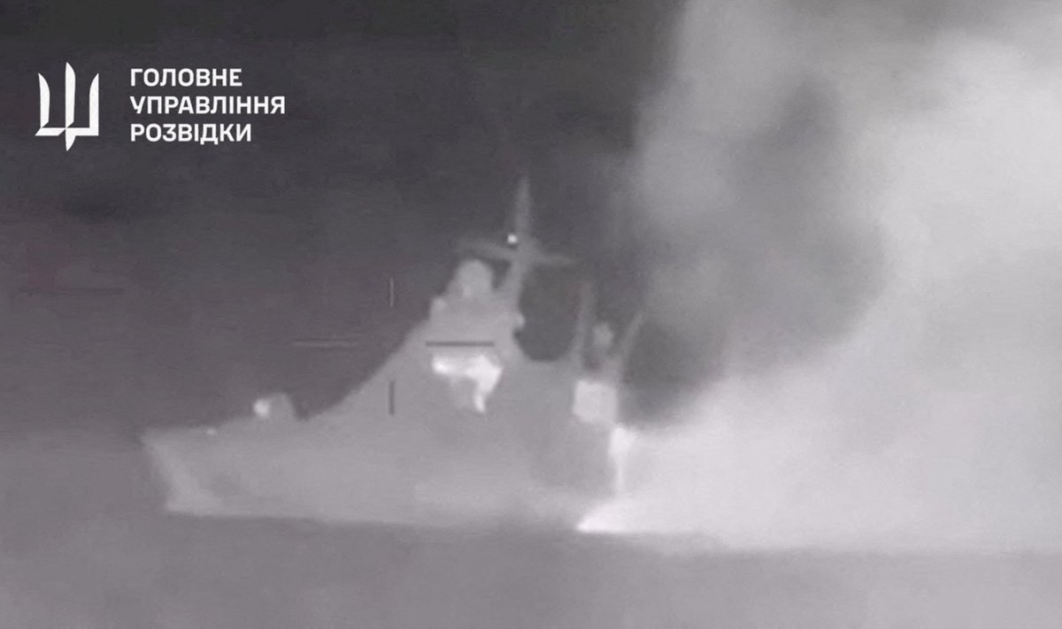 Ukraina kaitseministeeriumi kaadrid näitavad Vene sõjalaeva ründamist, 19.03.2024