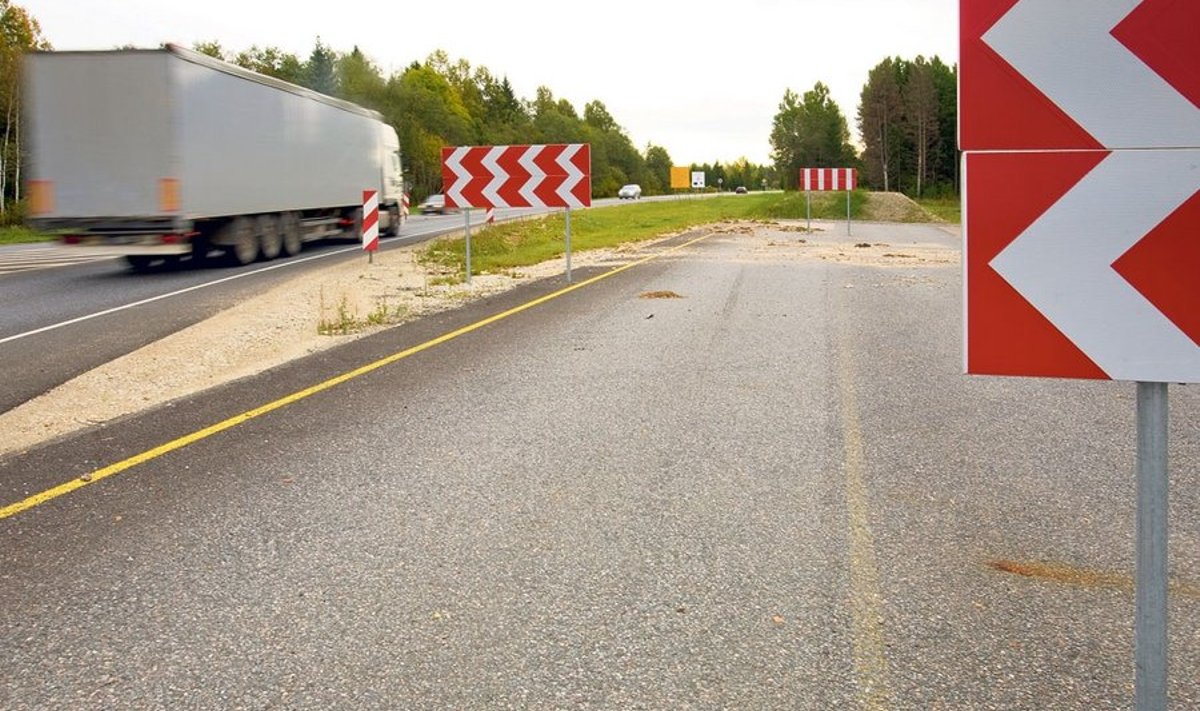 Sealt, kus Tallinna–Tartu maanteel asfalt praegu lõpeb, hakatakse järgmisel aastal miljonite eurode toetusel            järjekindlalt Tartu poole edasi liikuma. Ehitatama peaks 13,4kilomeetrine lõik Aruvalla ja Kose vahel.
