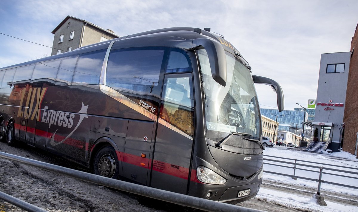 Lux Express St Peterburgist tulnud buss 27.02.2020