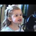 HITTVIDEO: Imearmas! 3-aastane plikatirts kaverdas "Väikese merineitsi" tunnuslugu