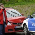 Полицейский автомобиль попал в аварию в Нарва-Йыесуу: пострадало два сотрудника полиции