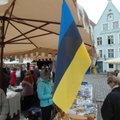 FOTOD: Raekoja platsil lehvis sini-must-kollane lipp