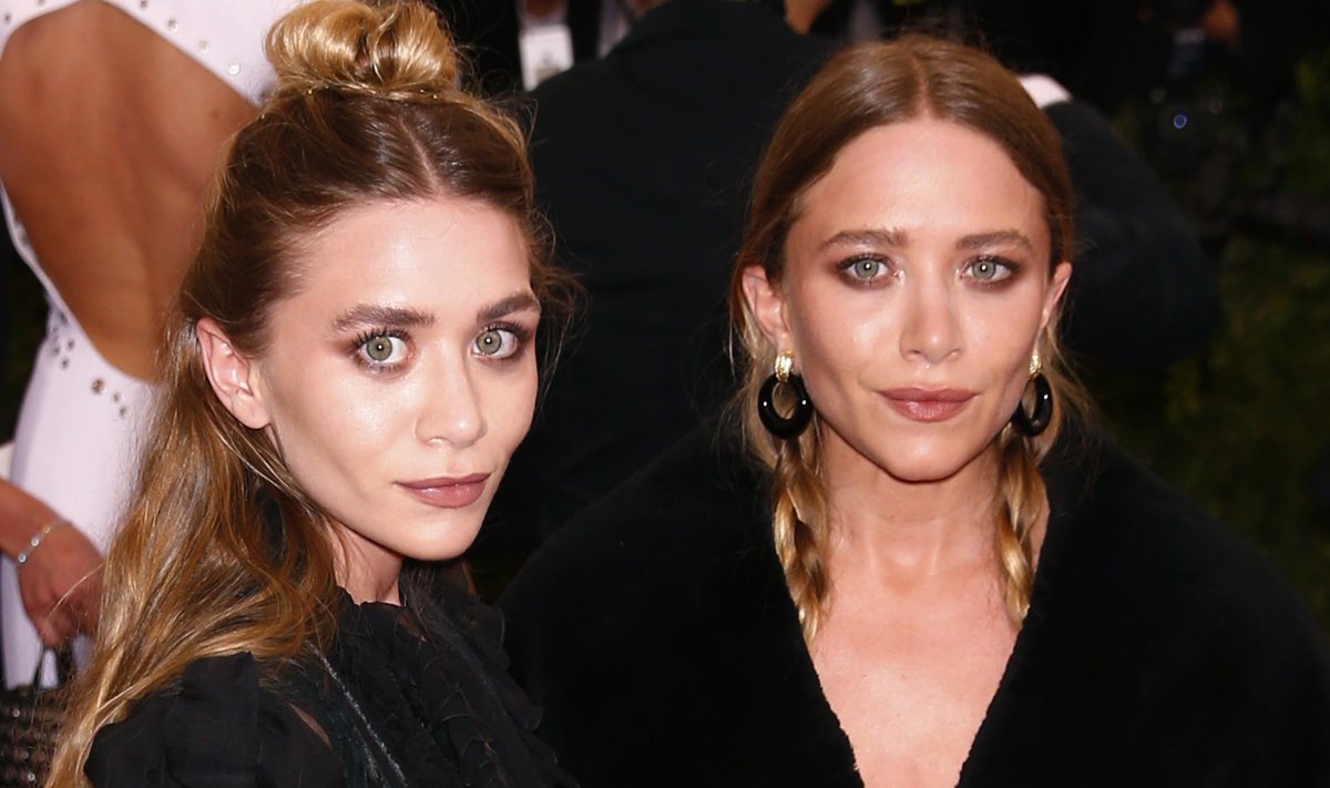 Mary-Kate and Ashley Olsen arrive at the Metropolitan Museum of Art Costume Institute Gala 2015 celebrating the opening of "China: Through the Looking Glass," in Manhattan