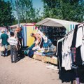 Не знаете, куда деть старые вещи? Управа Ласнамяэ собирает одежду и бытовые предметы для блошиного рынка