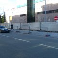 FOTOD: Ehitaja paigaldatud piire lõpetas parkimisanarhia Kunderi tänaval