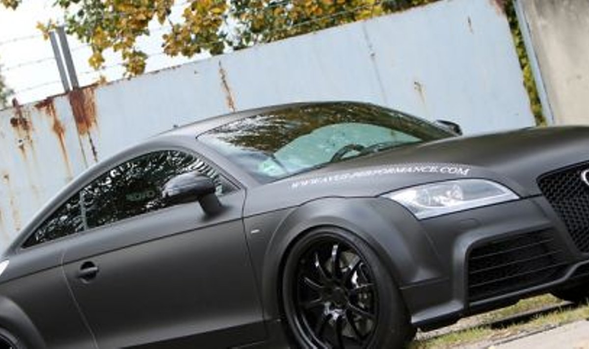 Avus Audi TT-RS astub superautodele kandadele
