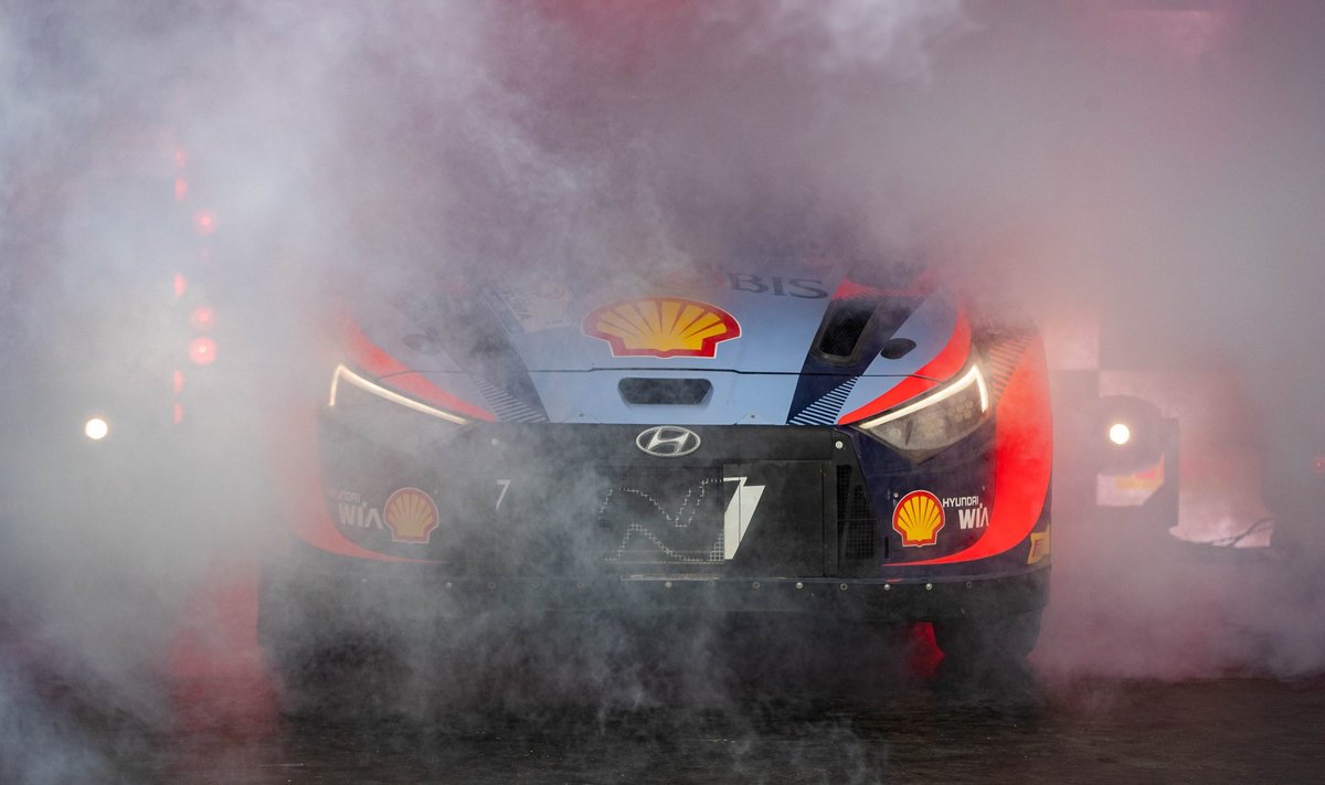 Rally Estonia poodium.