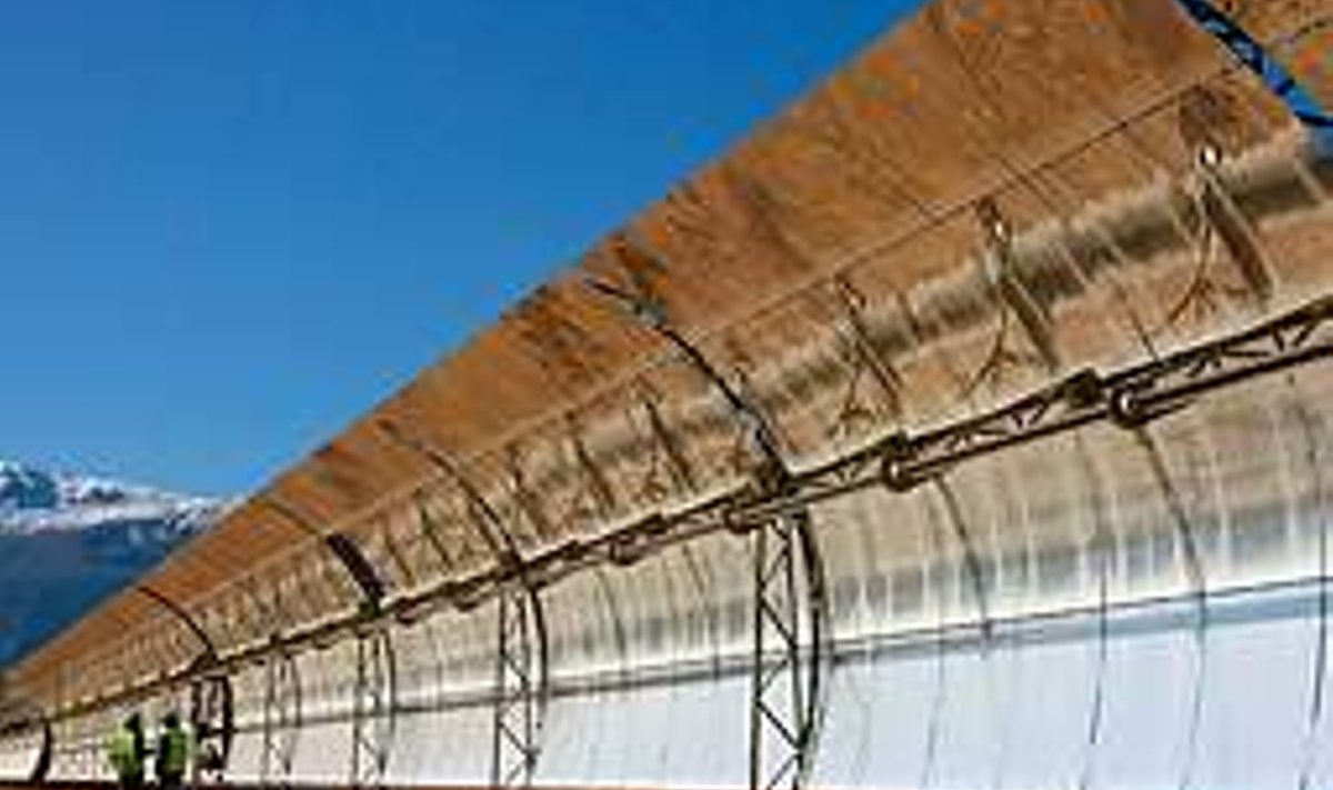 PUHAS ENERGIA: Päikeseenergiajaam Andasol 1 Hispaanias. Selliste jaamadega kaetakse Sahara kõrb. All Over Press Baltic