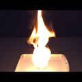 EKSPERIMENT: 10 hämmastavat trikki, mida tulega teha saab, kuid tõenäoliselt ei tohiks