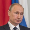 Путин поручил принимать оплату за газ от "недружественных" стран в рублях