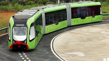 Rong, mis sõidab asfaldil: hiinlased tulid välja uue transpordivormiga