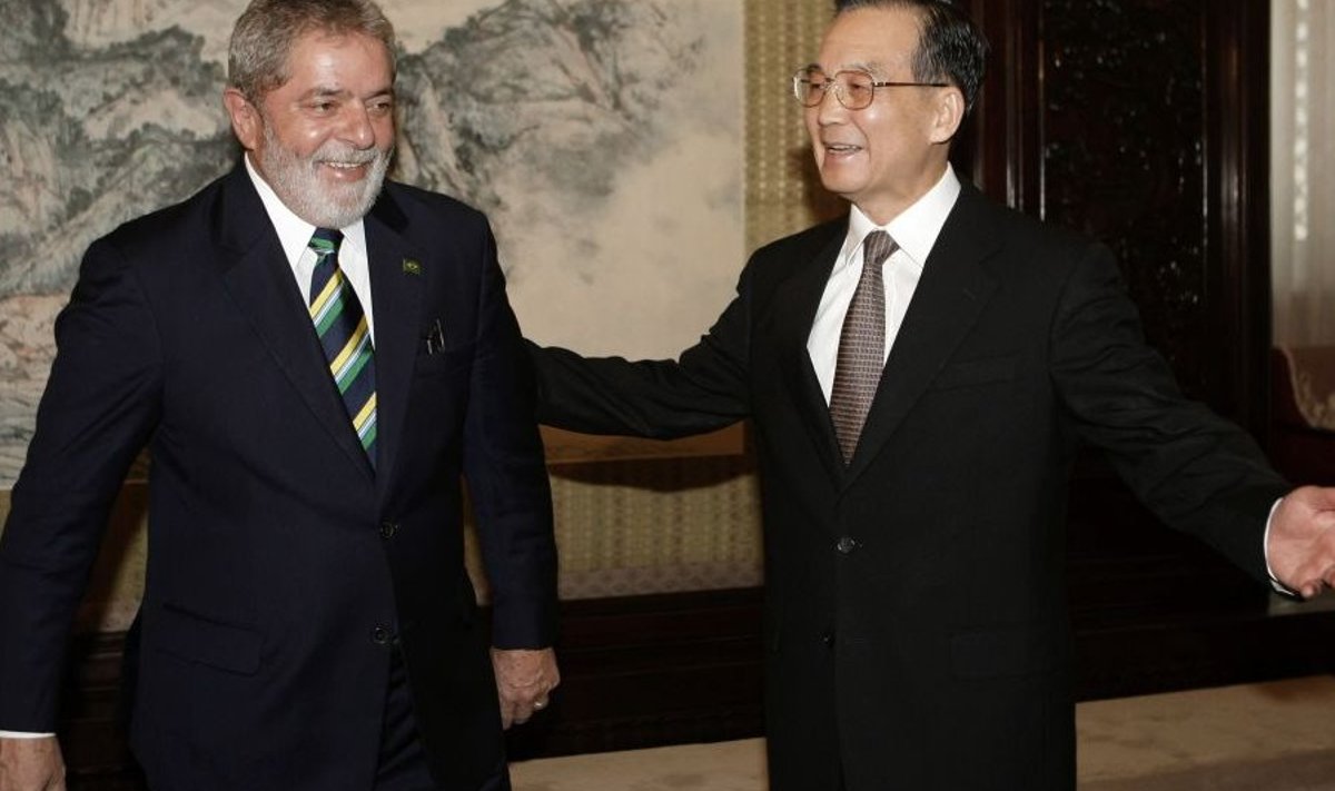 Brasiilia president Luiz Inacio Lula da Silva koos Hiina peaministri Wen Jiabaoga täna Pekingis.
